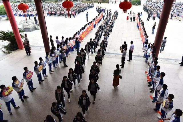 证下标牌制作